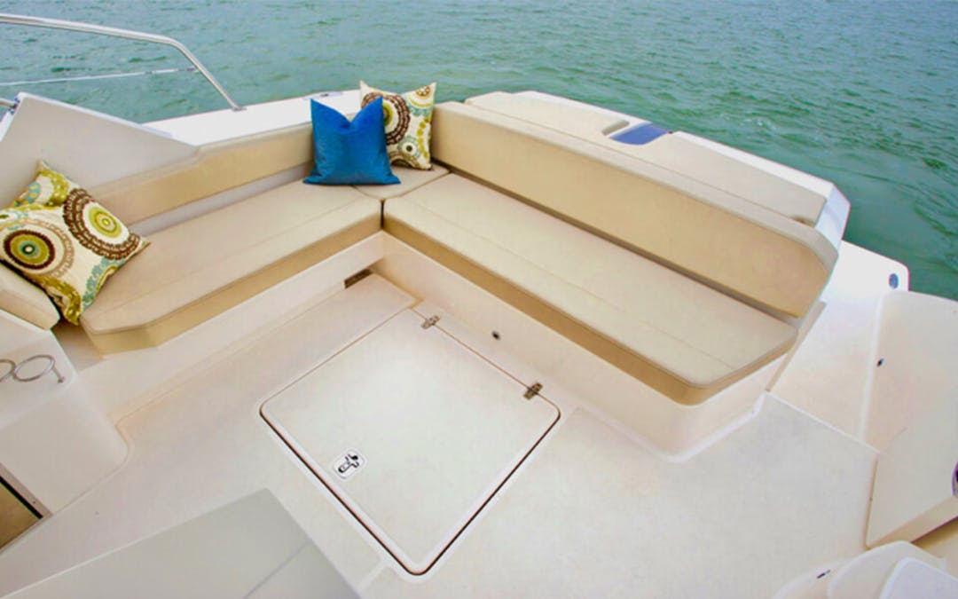 40 Pursuit  luxury charter yacht - Marina di Porto Cervo, Via della Marina, Arzachena, Province of Olbia-Tempio, Italy