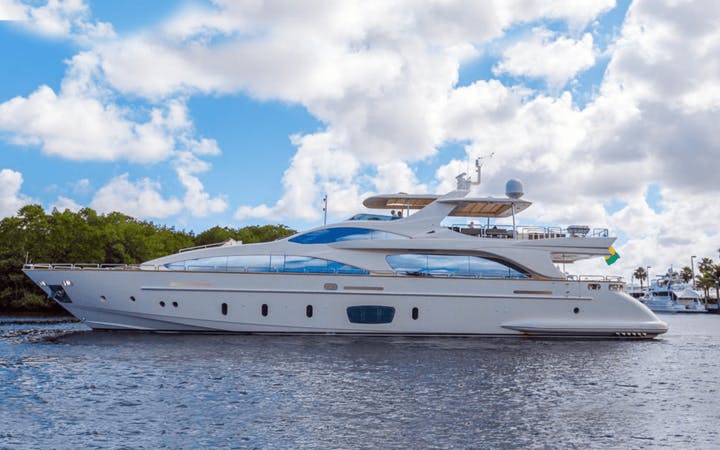 105 Azimut luxury charter yacht - Ferrino Sports Fitness Club : Downtown Miami, Northwest South River Drive, Miami, FL, USA