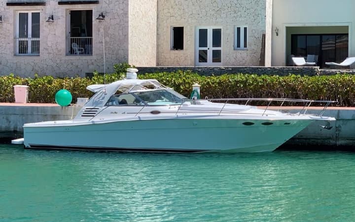 40 Sea Ray luxury charter yacht - Cap Cana Marina, Punta Cana, Dominican Republic