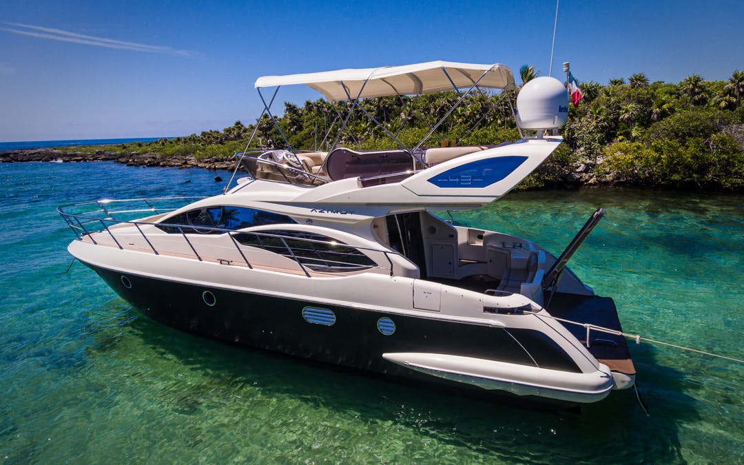 43 Azimut luxury charter yacht - Puerto Aventuras, Quintana Roo, Mexico