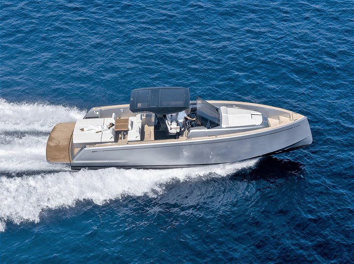 43' Pardo luxury charter yacht - Kalo Livadi, Greece