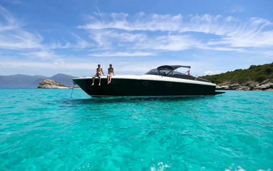 40 Itama luxury charter yacht - Santa Margherita Ligure, Metropolitan City of Genoa, Italy
