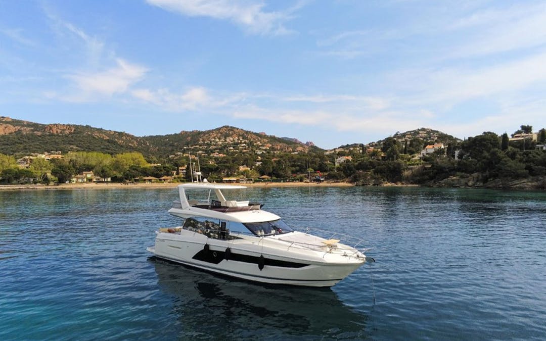 60 Jeanneau luxury charter yacht - Golfe-Juan, Vallauris, France