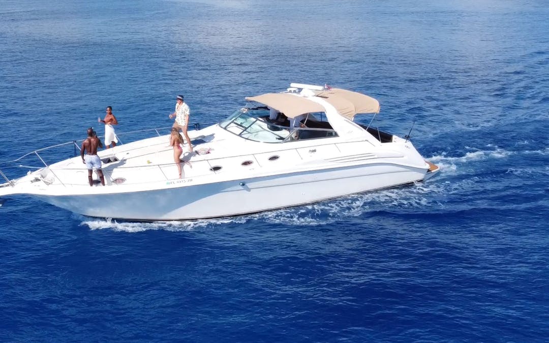 48 Sea Ray Sundancer luxury charter yacht - Puerto Aventuras, Quintana Roo, Mexico