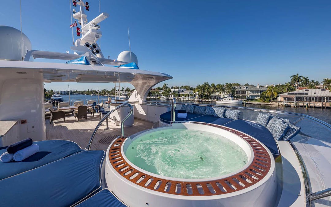 132 Horizon luxury charter yacht - Palm Beach, FL, USA