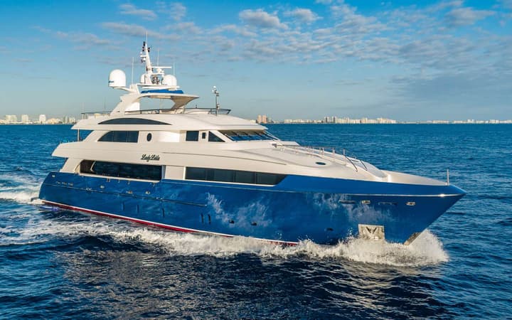 132 Horizon luxury charter yacht - Palm Beach, FL, USA