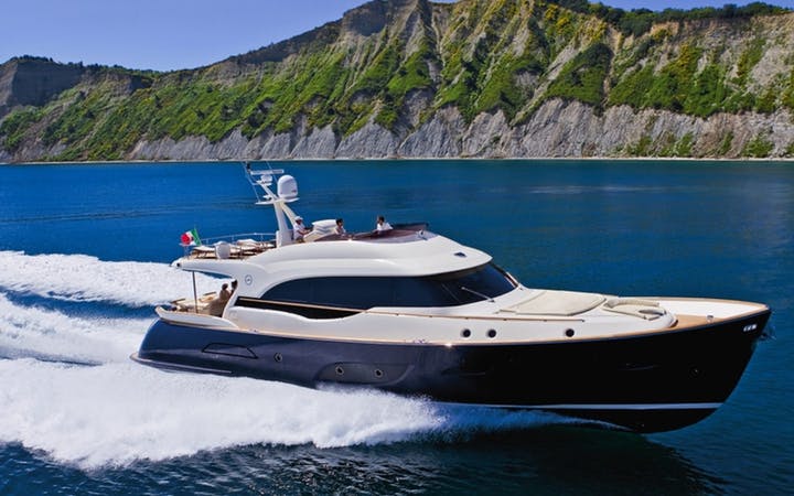 74 Mochi luxury charter yacht - Gustavia, Saint Barthélemy