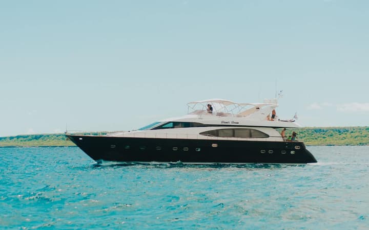 78 Azimut luxury charter yacht - Cumayasa, La Romana, Dominican Republic