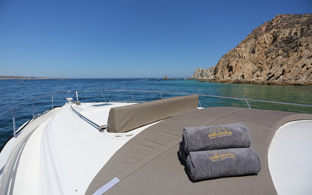 42' Sea Ray luxury charter yacht - Centro, Marina, Cabo San Lucas, Baja California Sur, Mexico - 3