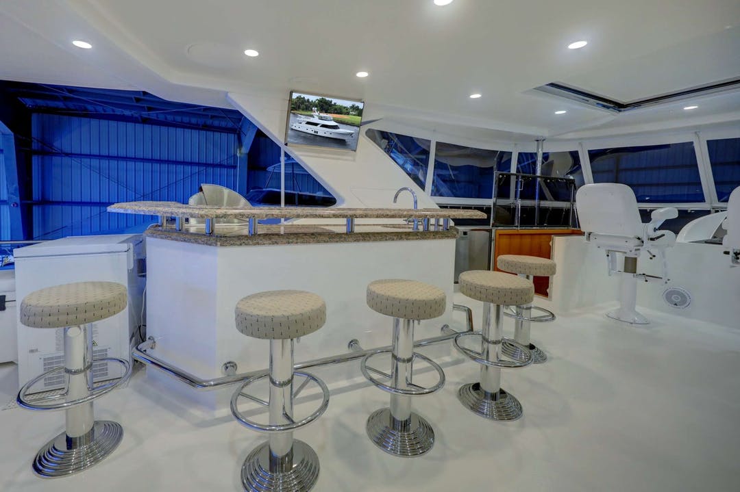 85 Ocean Alexander luxury charter yacht - Nassau, The Bahamas