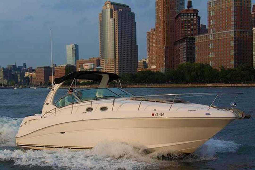 37 Sea Ray luxury charter yacht - New York, NY, United States