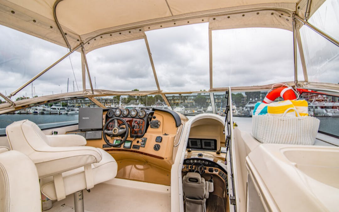 60 Carver luxury charter yacht - Marina del Rey, CA, USA