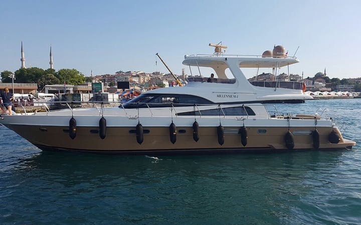 72 Vicem luxury charter yacht - Kuruçeşme Mahallesi, Beşiktaş/İstanbul, Turkey