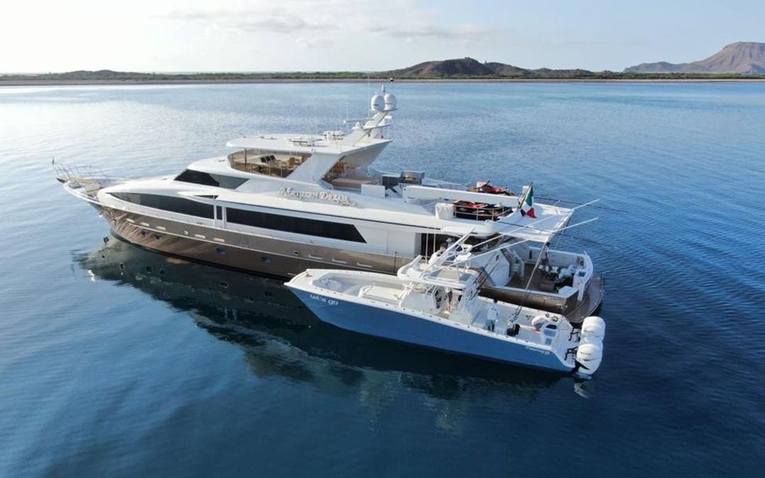 42 Freeman luxury charter yacht - Los Cabos, BCS, Mexico
