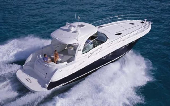 54 Sea Ray luxury charter yacht - Bokampers Sports Bar & Grill, Northeast 32nd Avenue, Fort Lauderdale, FL, USA