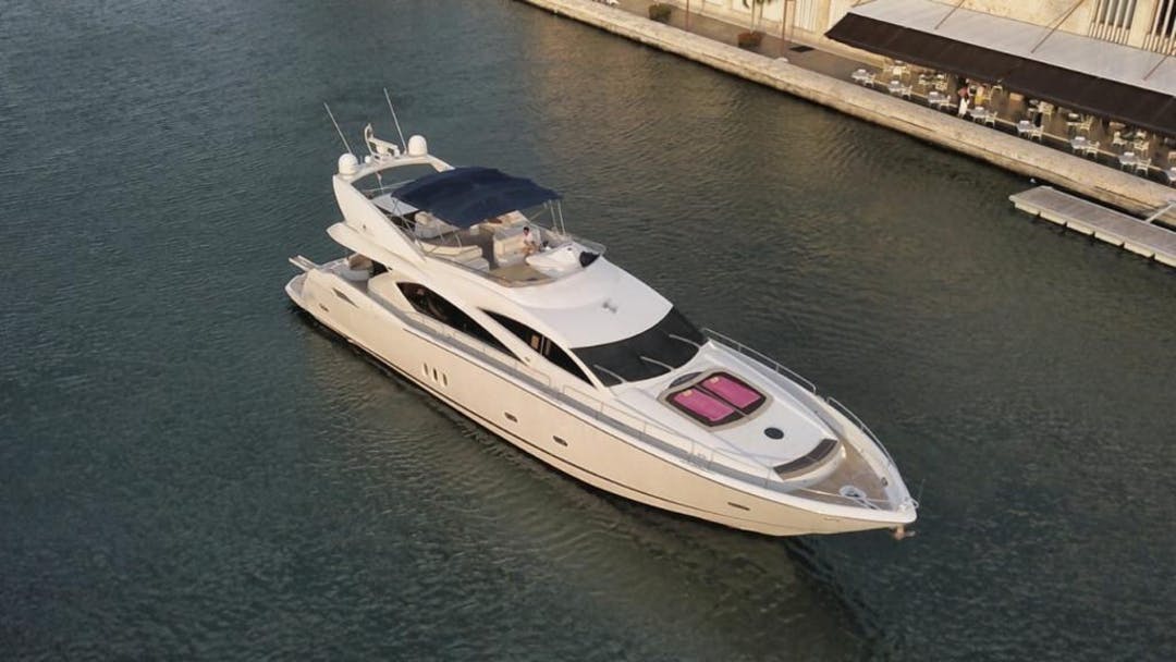 82 Sunseeker luxury charter yacht - PUNTA IGUANA CLUB NAUTICO, Calle 24, Cartagena, Cartagena Province, Bolívar, Colombia