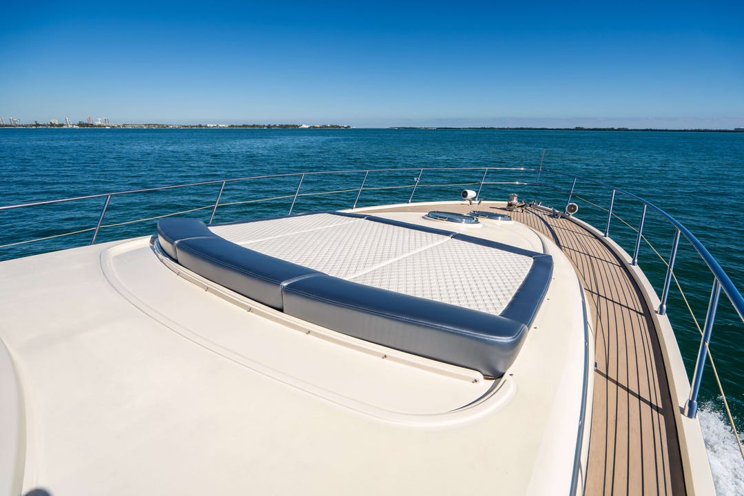 70 Gianetti luxury charter yacht - Bayside Marketplace, Biscayne Boulevard, Miami, FL, USA