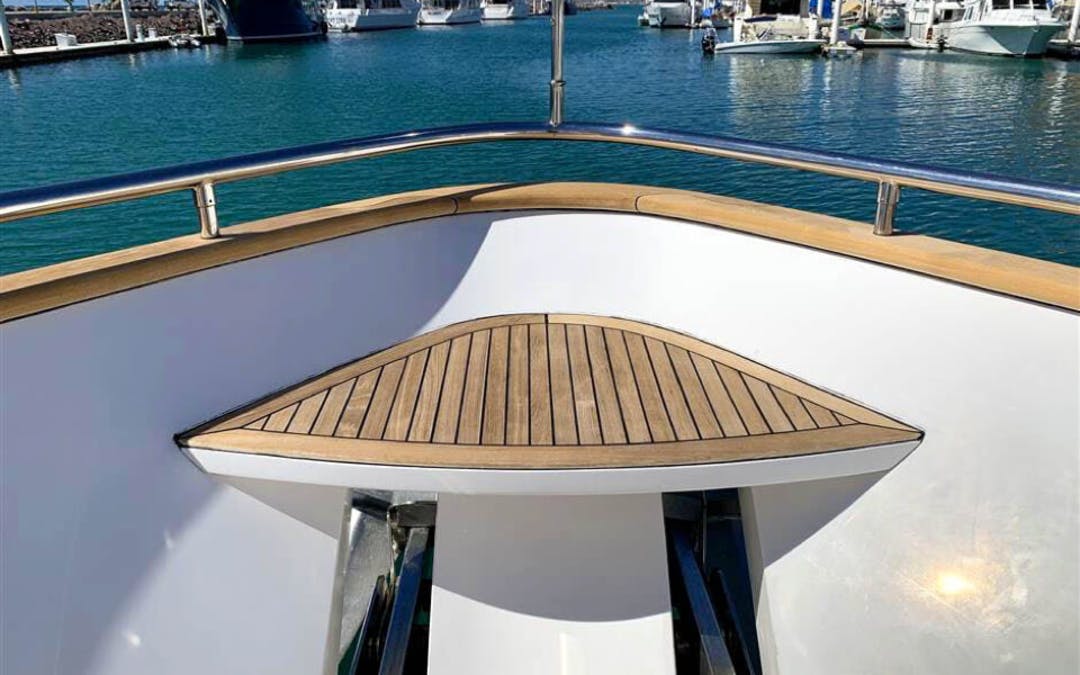 84 Horizon luxury charter yacht - Policentro Ó Marina Palmira, La Paz, Baja California Sur, Mexico