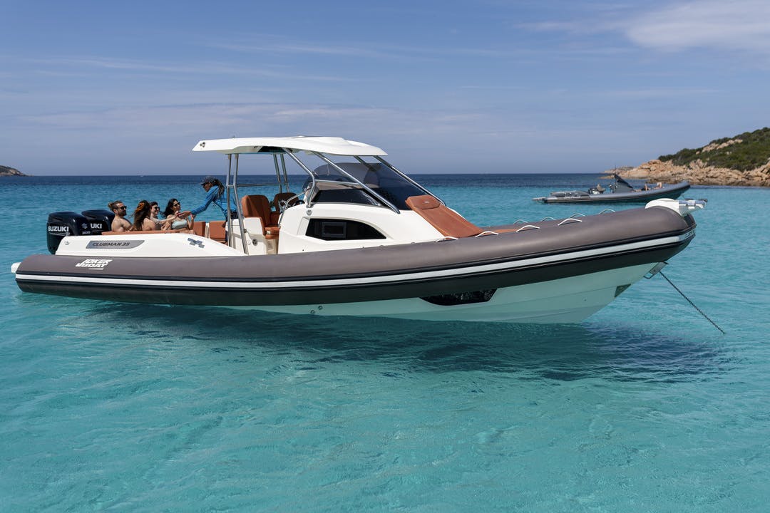 33 Clubman luxury charter yacht - Sardinia, Italy