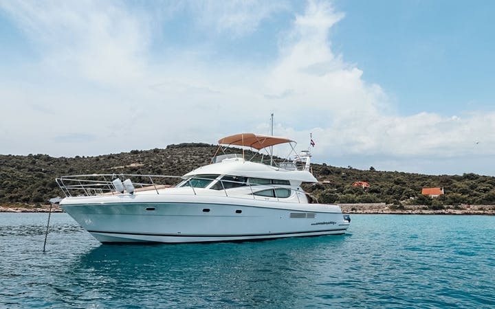 46  Prestige luxury charter yacht - Split, Croatia
