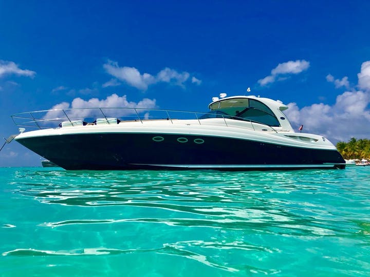 54 Sea Ray luxury charter yacht - Cancún, Quintana Roo, Mexico