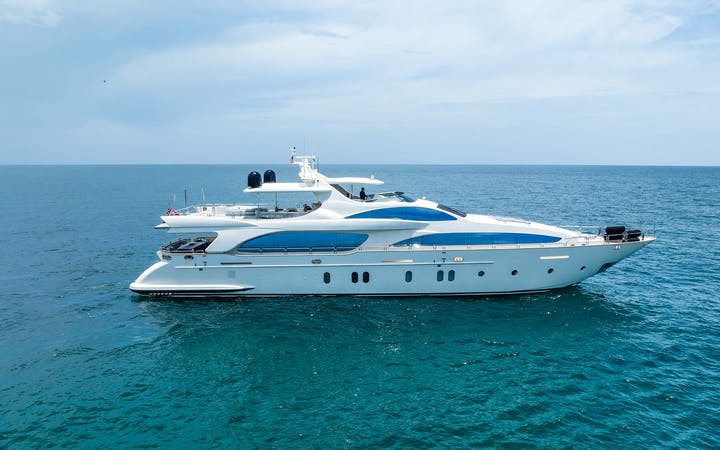 116 Azimut luxury charter yacht - Miami, FL, USA