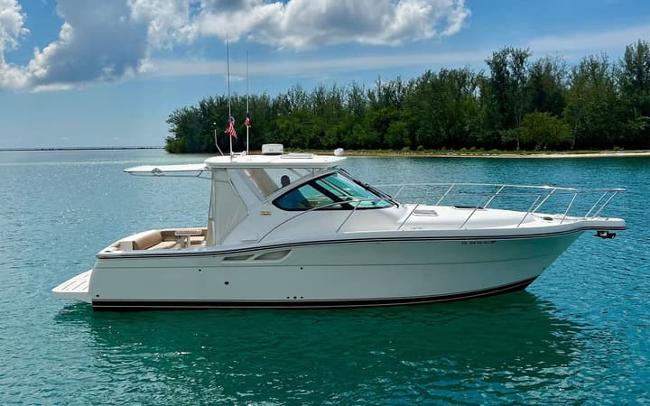 38 Tiara luxury charter yacht - Casa de Campo Marina, La Romana, Dominican Republic