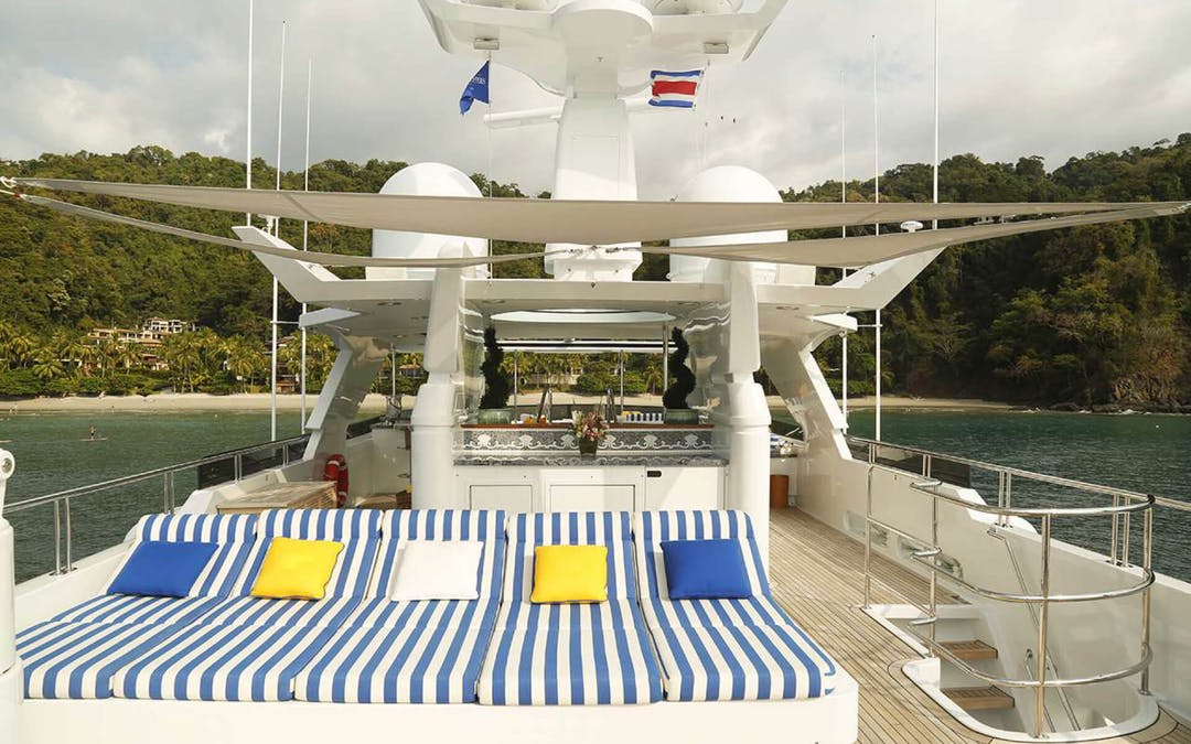 138 Richmond Yachts luxury charter yacht - Atlantis Bahamas, Paradise Island, Bahamas