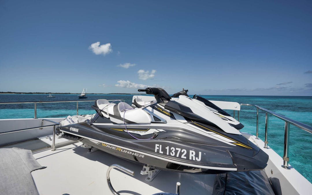 101 Hargrave luxury charter yacht - Nassau, The Bahamas
