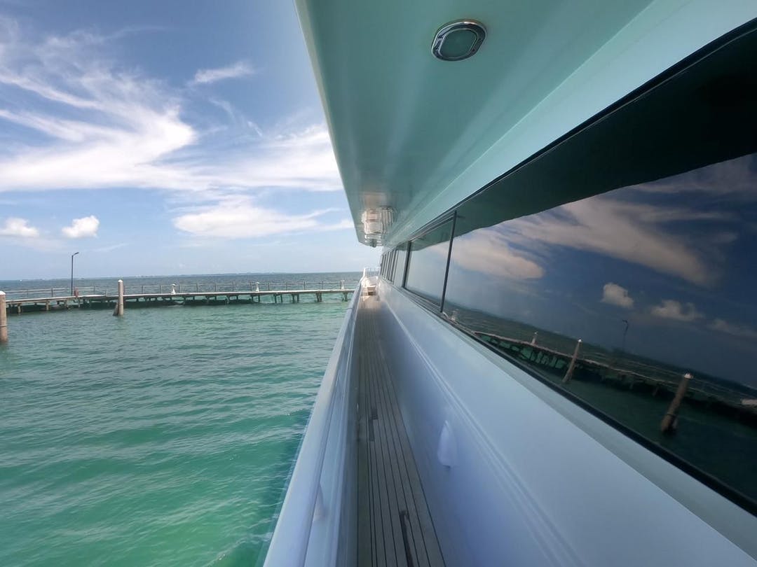 110 Versilcraft luxury charter yacht - Cancún, Quintana Roo, Mexico