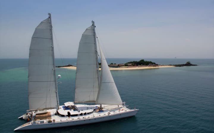 138 Alu Marine luxury charter yacht - Tahiti, French Polynesia