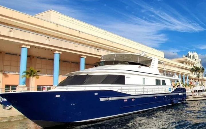 90 Boundless luxury charter yacht - Harborage Marina, 3rd Street South, St. Petersburg, FL, USA