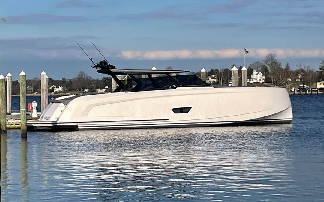 58 Vanquish luxury charter yacht - Hamptons, NY, USA