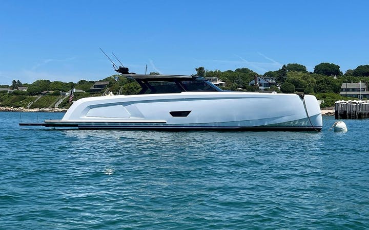 58 Vanquish luxury charter yacht - Hamptons, NY, USA