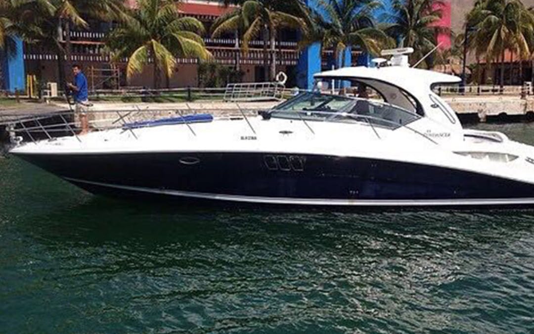 40' Sea Ray  luxury charter yacht - Hotel Sotavento & Yatch Club Cancún / Riviera Maya - MTA!, Pescador, Kukulcan Boulevard, Hotel Zone, Cancún, Quintana Roo, Mexico - 2
