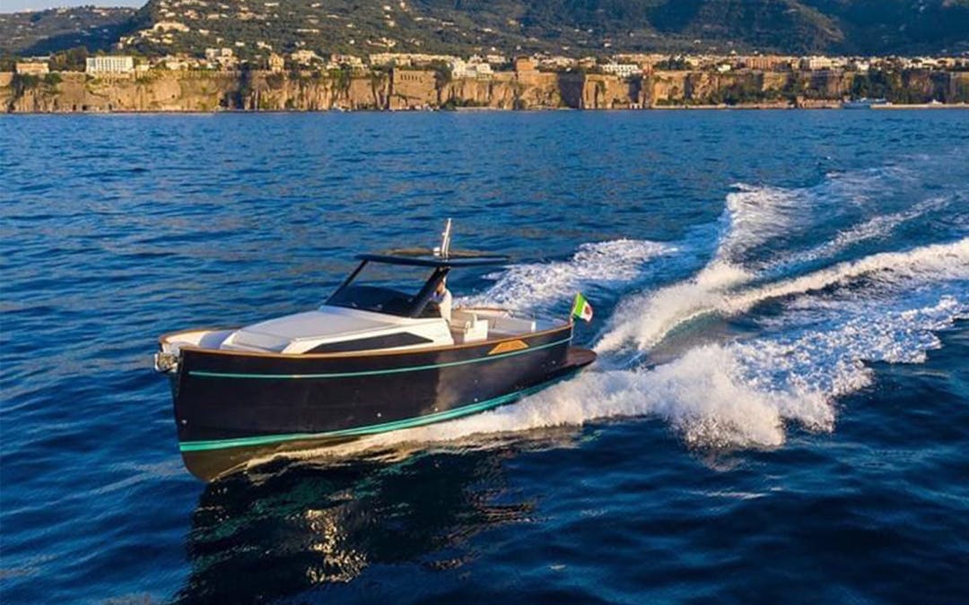 35 Apreamare luxury charter yacht - Amalfi Coast, Amalfi, SA, Italy