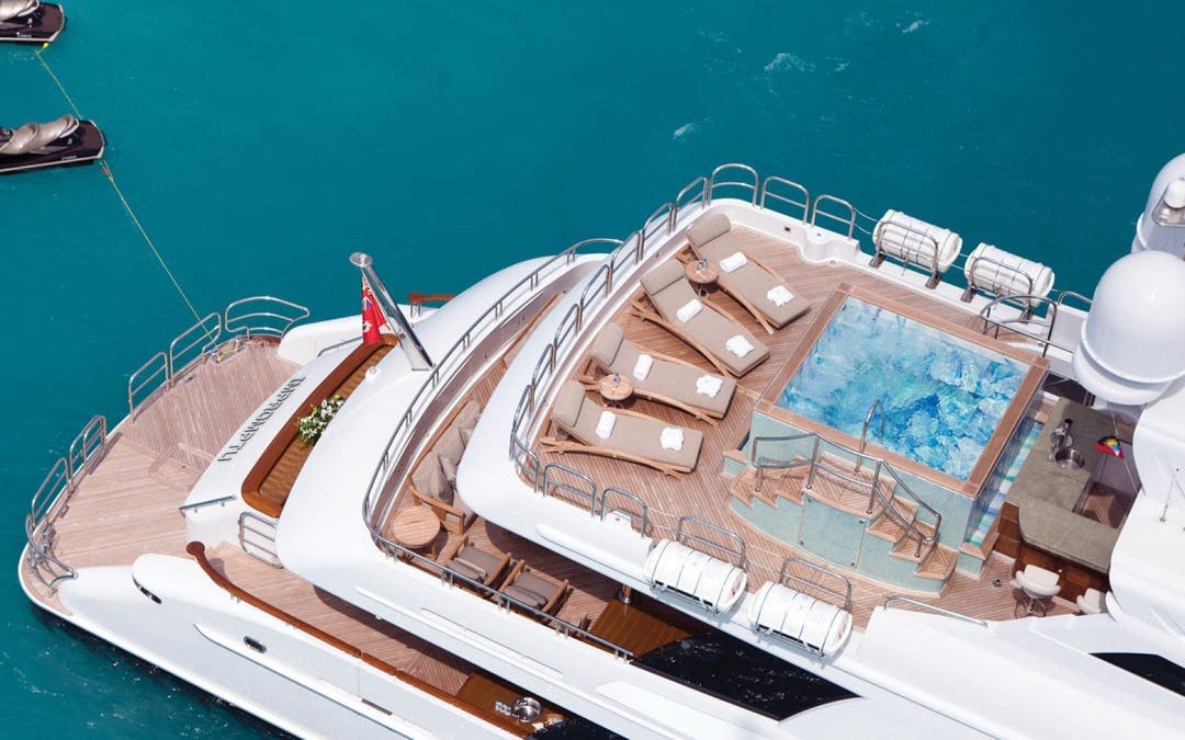 yacht rental in nassau bahamas